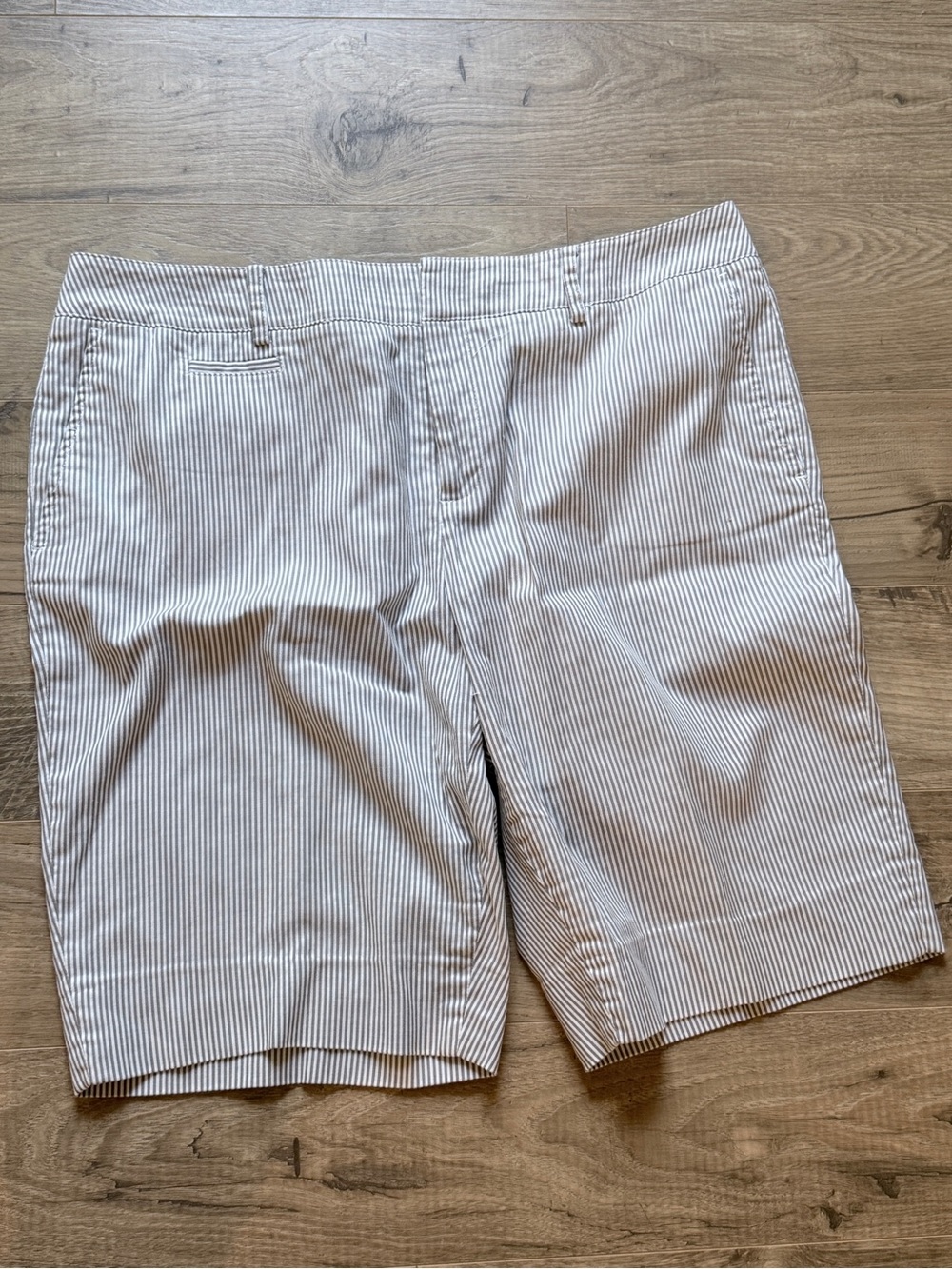 Coldwater Creek Gray and White Striped longline Shorts-Size 14